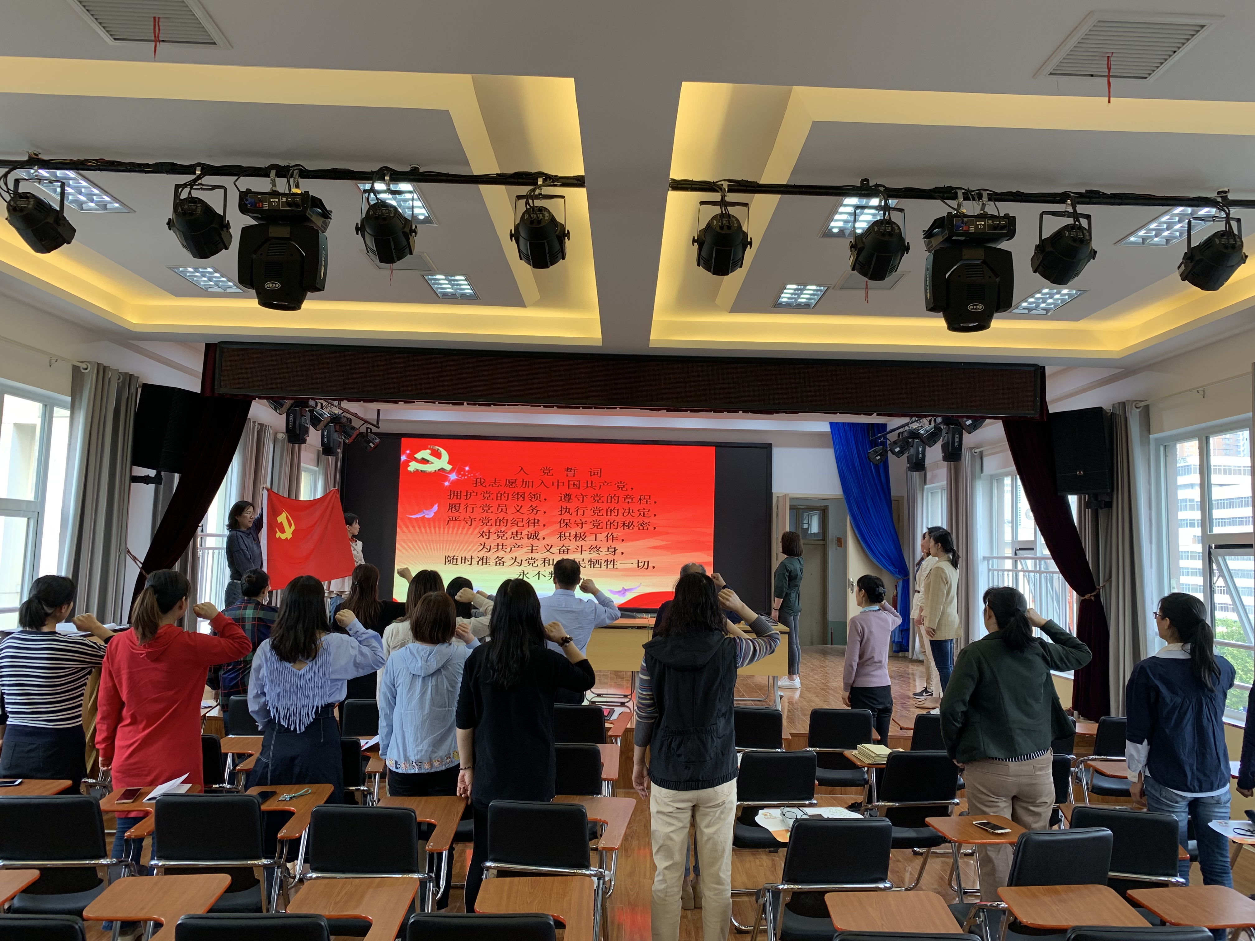 乐鱼莱比锡内部会议纪要流出:冲刺阶段战术微调,意大利杯使命明确,资深球员宣示担当的简单介绍